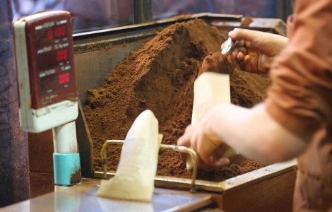 Торговый ряд по продаже кофе "Kurukahveci Mehmet Efendi"