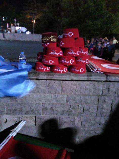 Дети в османских фесках 