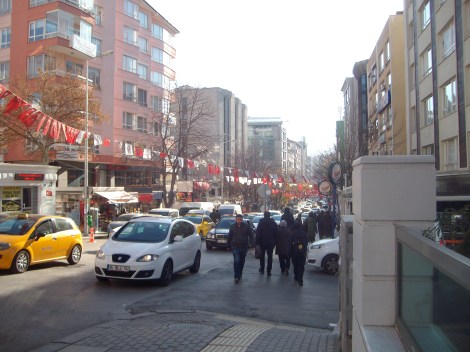 Улица Tunalı Hilmi Cad